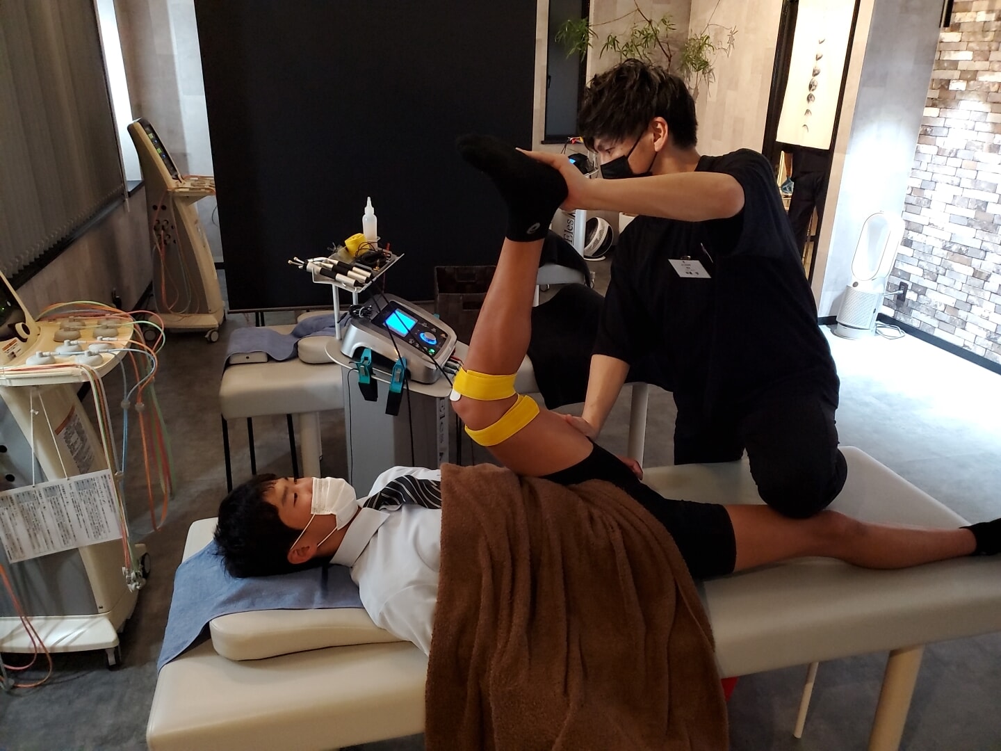 津市でストレッチとスポーツ外傷を得意とする、あやめ整骨院です!!