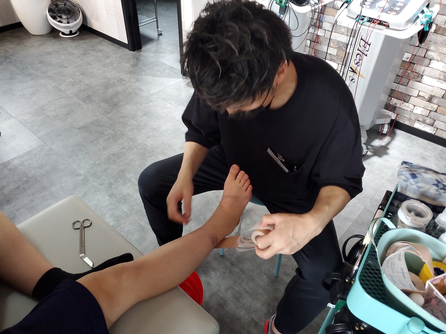 津市でストレッチとスポーツ外傷を得意とする、あやめ整骨院です!　