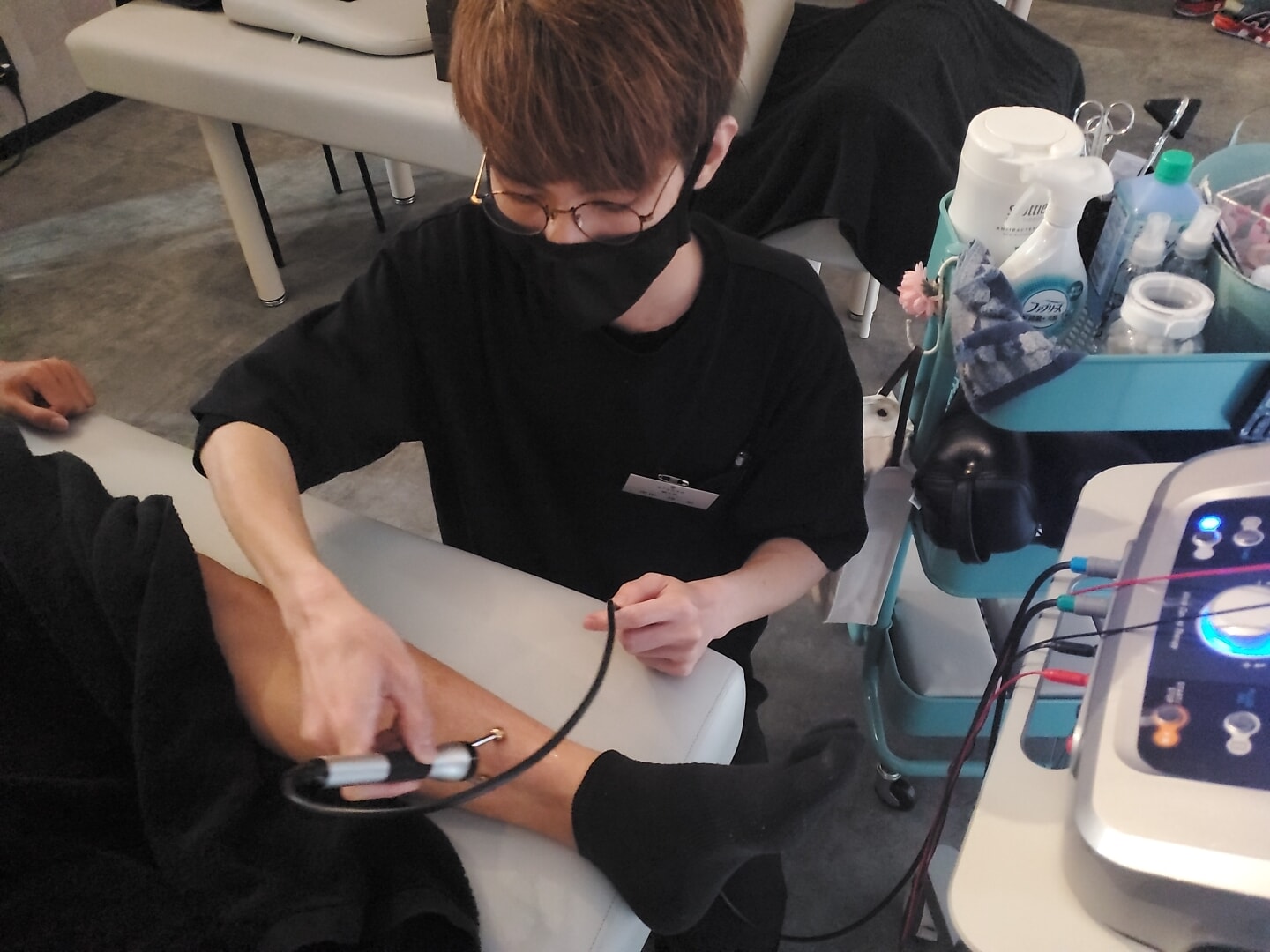 津市でストレッチとスポーツ外傷を得意とする、あやめ整骨院です!　